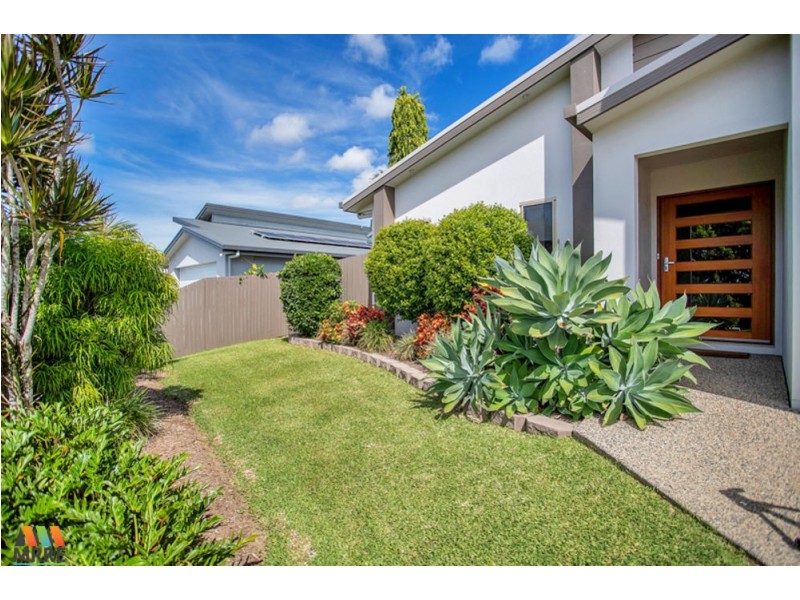 4 Webb Court, Rural View QLD 4740
