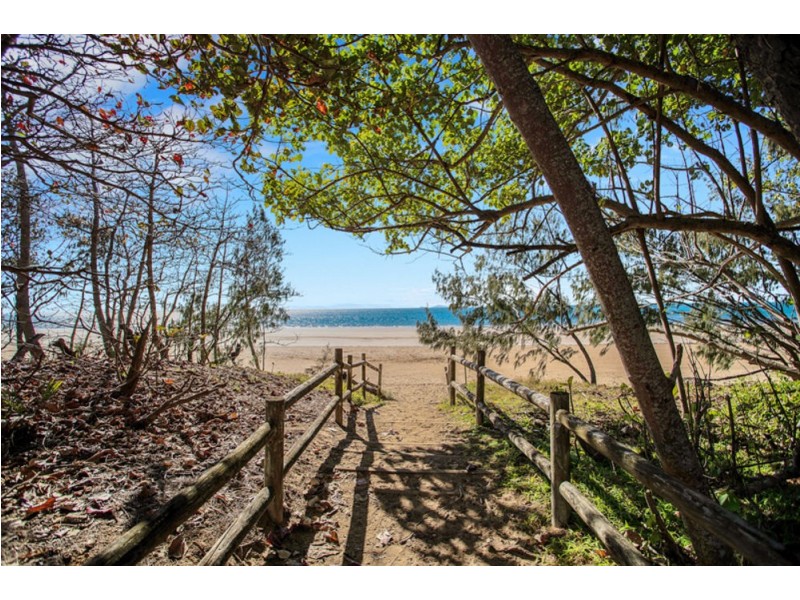 52 Cooper Avenue, Campwin Beach QLD 4737