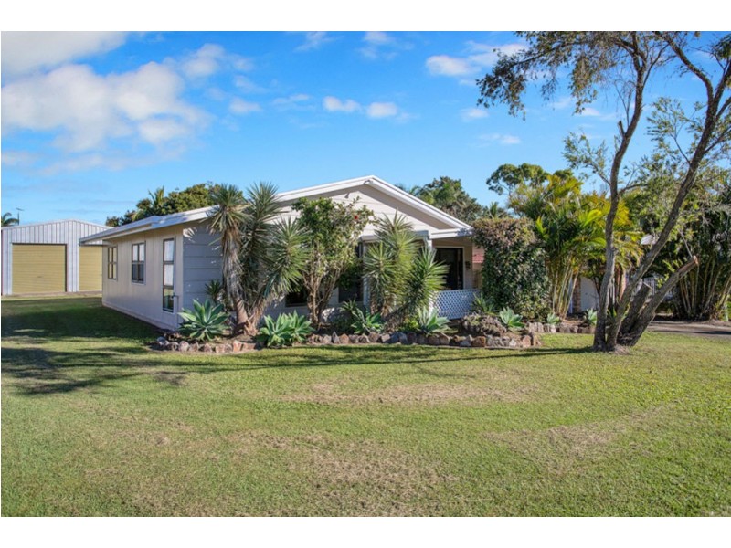 52 Cooper Avenue, Campwin Beach QLD 4737