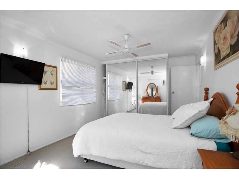 52 Cooper Avenue, Campwin Beach QLD 4737