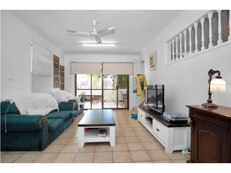 52 Cooper Avenue, Campwin Beach QLD 4737