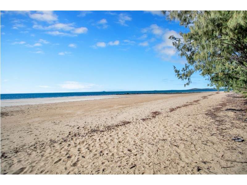 52 Cooper Avenue, Campwin Beach QLD 4737
