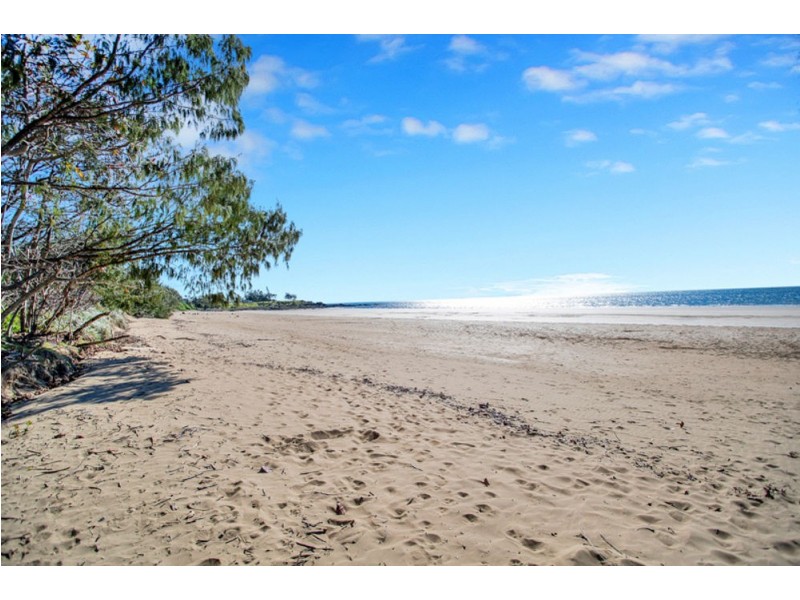 52 Cooper Avenue, Campwin Beach QLD 4737