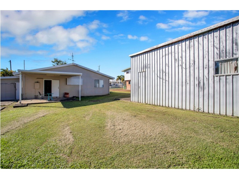 52 Cooper Avenue, Campwin Beach QLD 4737