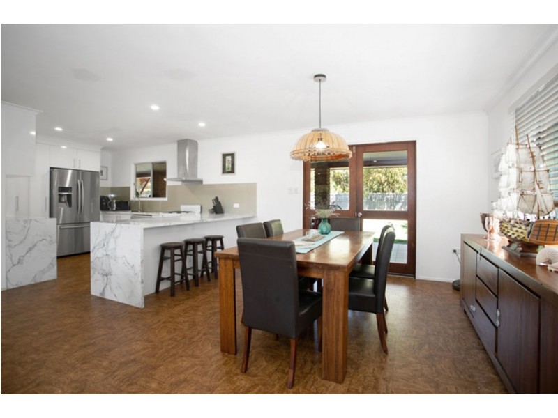 5 Edmonds Street, Bucasia QLD 4750