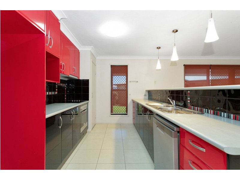 48 Victor Avenue, Glenella QLD 4740