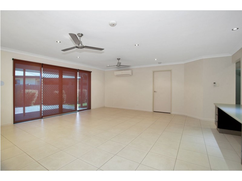 48 Victor Avenue, Glenella QLD 4740