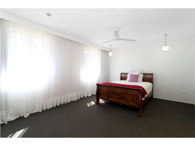 8 ARCHIBALD STREET, South Mackay QLD 4740