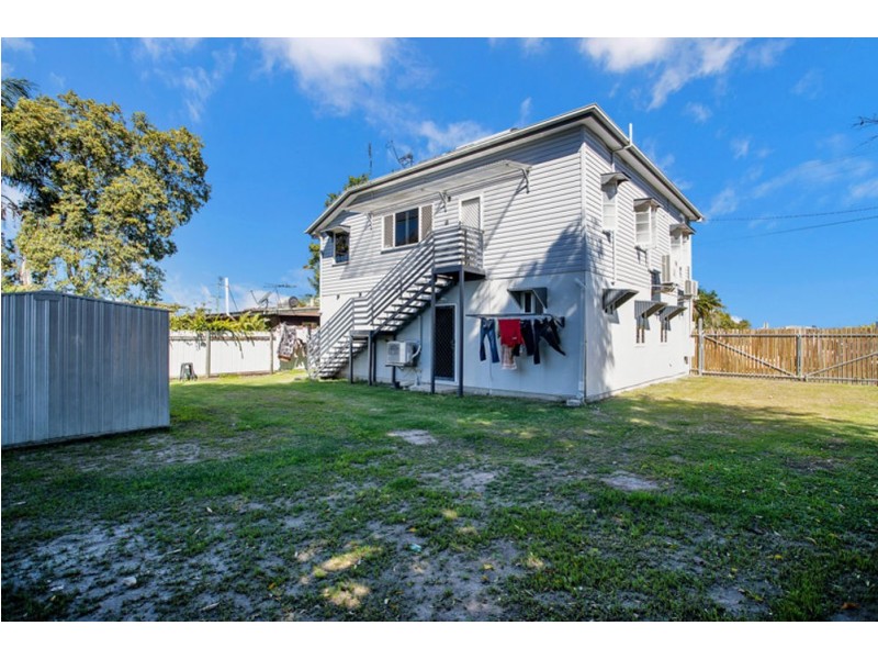 8 ARCHIBALD STREET, South Mackay QLD 4740