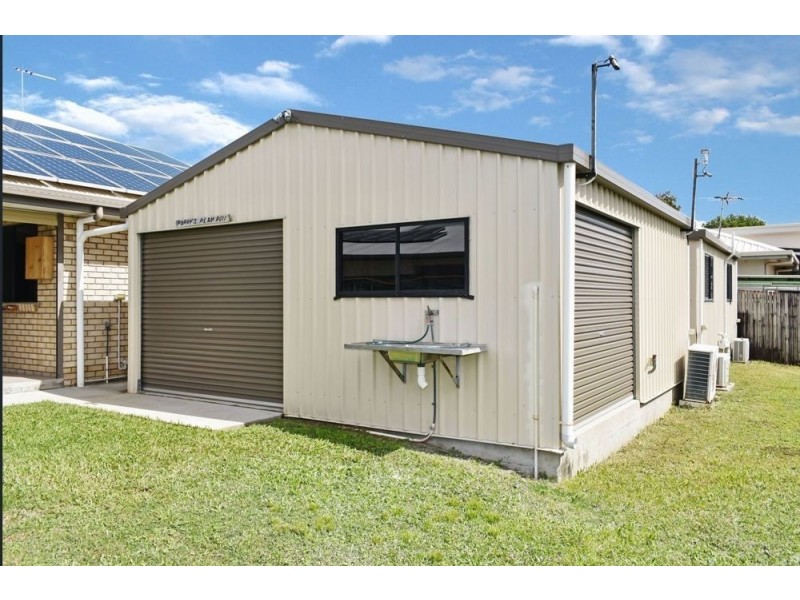 75 Gingham Street, Glenella QLD 4740