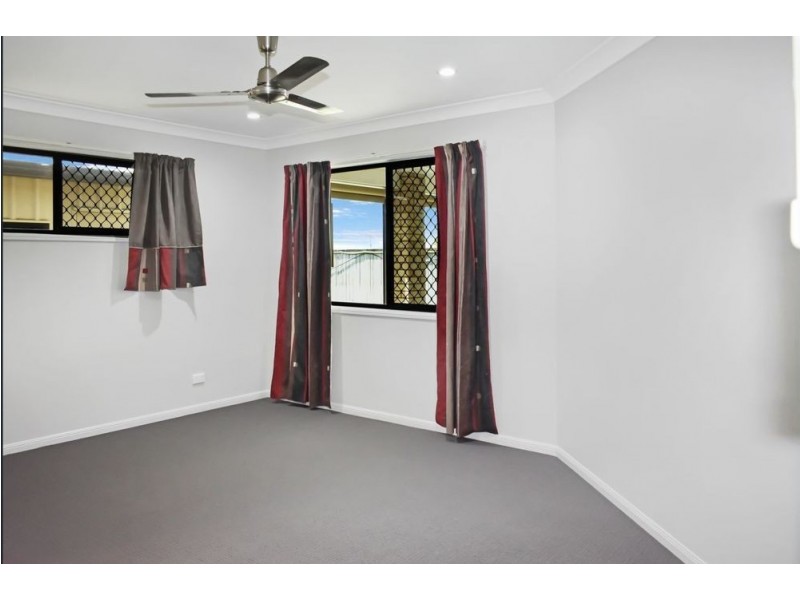 75 Gingham Street, Glenella QLD 4740