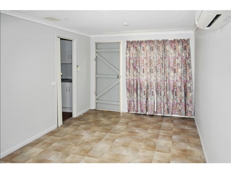 75 Gingham Street, Glenella QLD 4740
