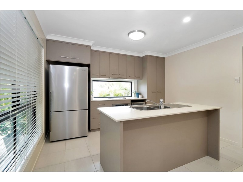 8 Hangan Street, Bucasia QLD 4750