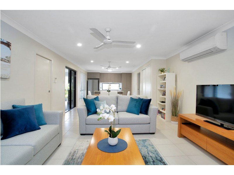 8 Hangan Street, Bucasia QLD 4750