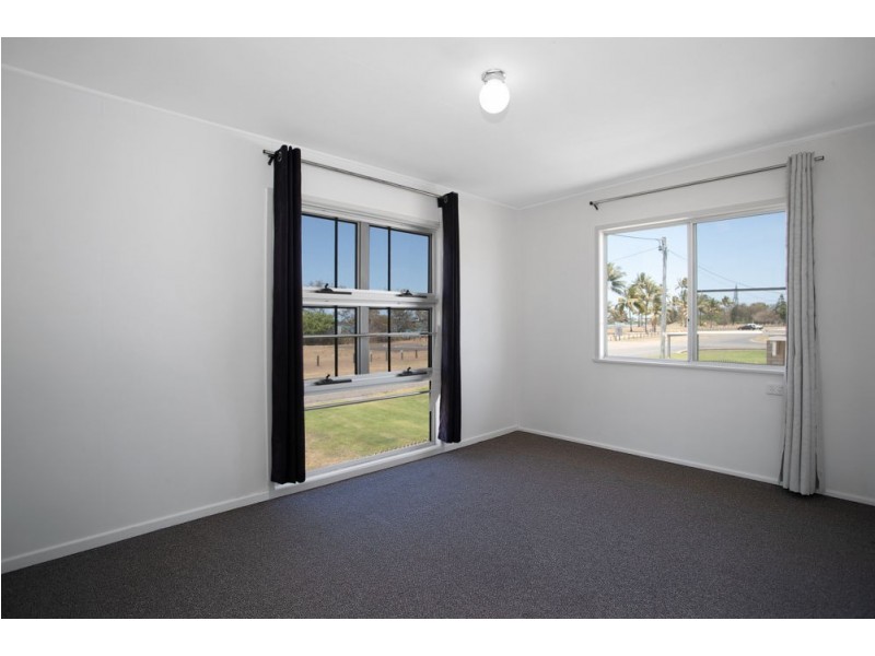 52 The Esplanade, Grasstree Beach QLD 4740