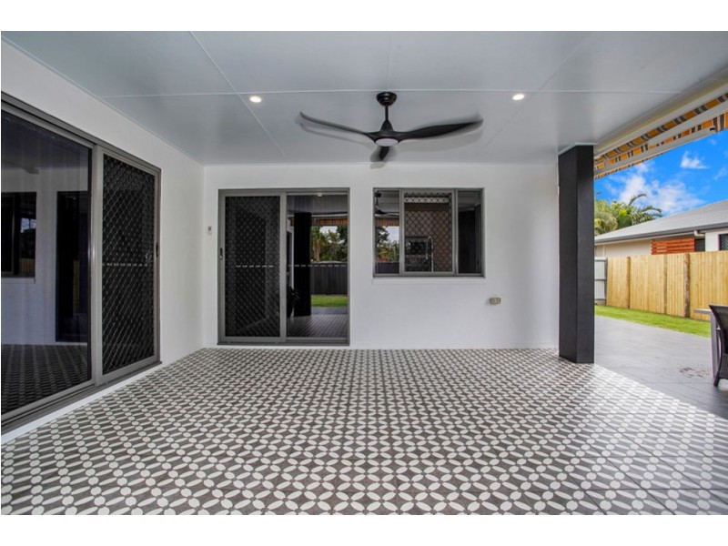 18 Malone Drive, Andergrove QLD 4740