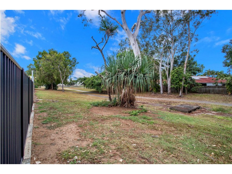 18 Malone Drive, Andergrove QLD 4740
