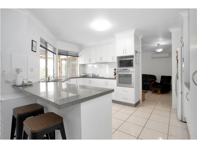 19 Border Street, Glenella QLD 4740