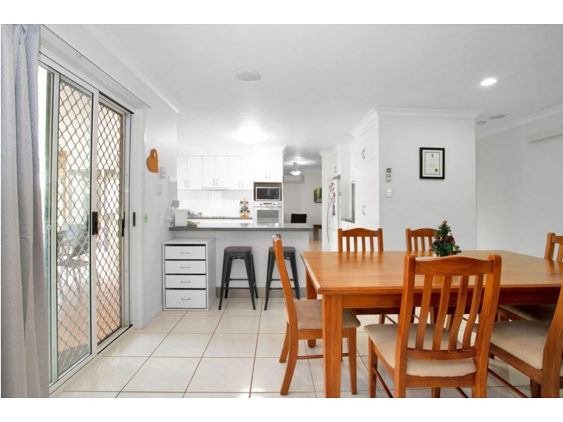 19 Border Street, Glenella QLD 4740