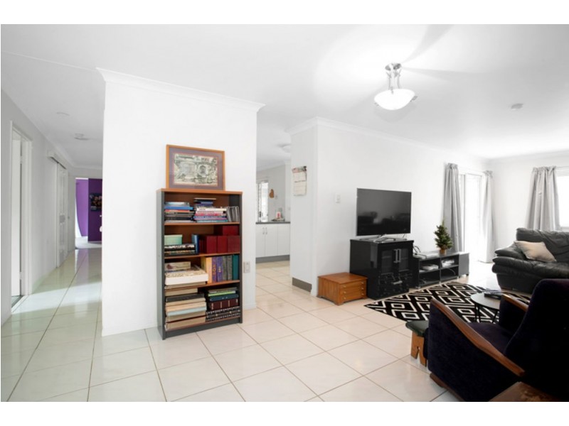 19 Border Street, Glenella QLD 4740