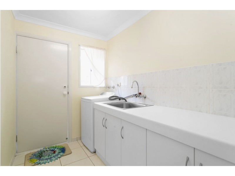 19 Border Street, Glenella QLD 4740