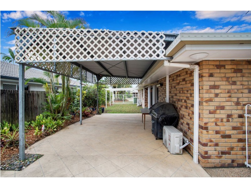 19 Border Street, Glenella QLD 4740