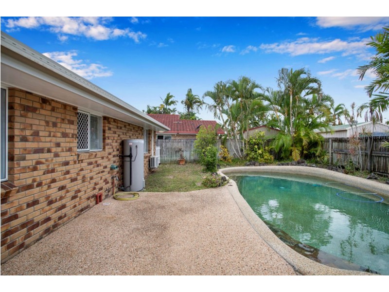 19 Border Street, Glenella QLD 4740