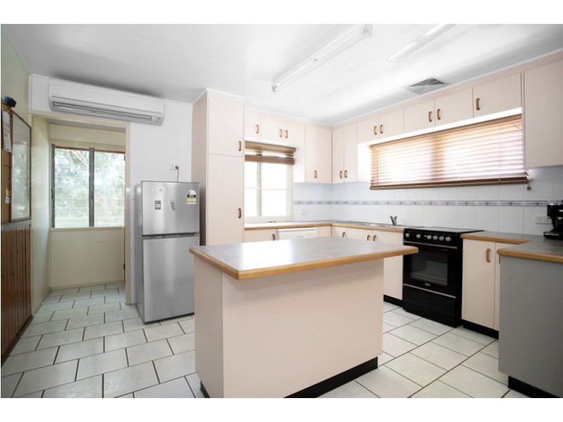 142 Goldsmith Street, South Mackay QLD 4740