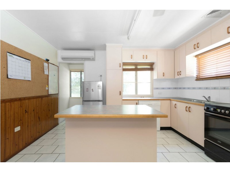 142 Goldsmith Street, South Mackay QLD 4740