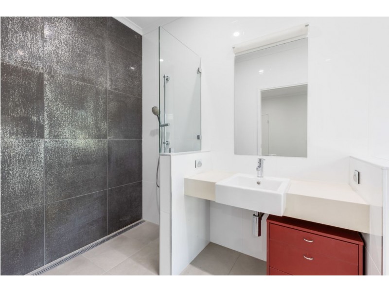 32 Beach Road, Dolphin Heads QLD 4740