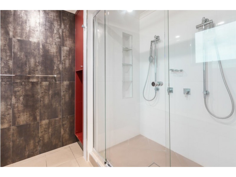 32 Beach Road, Dolphin Heads QLD 4740
