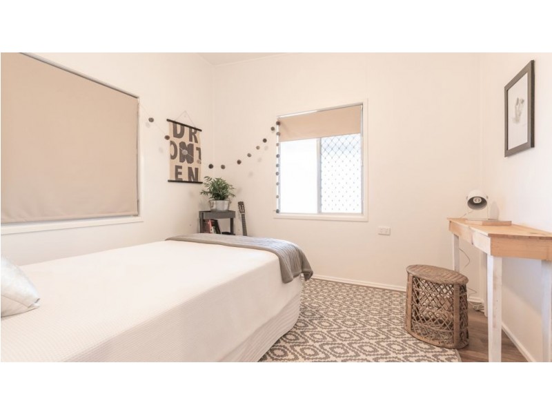 46 Waverley Street, Bucasia QLD 4750