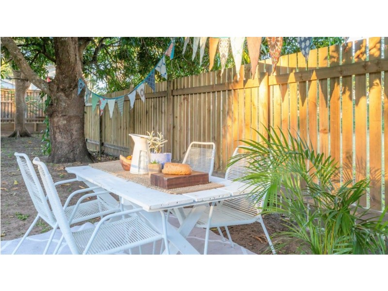46 Waverley Street, Bucasia QLD 4750