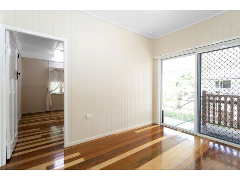 33 Forgan Street, North Mackay QLD 4740