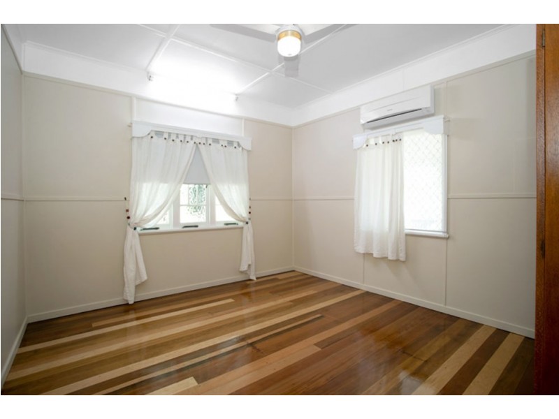 33 Forgan Street, North Mackay QLD 4740
