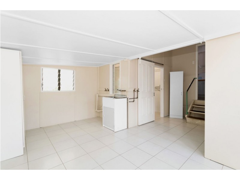 33 Forgan Street, North Mackay QLD 4740