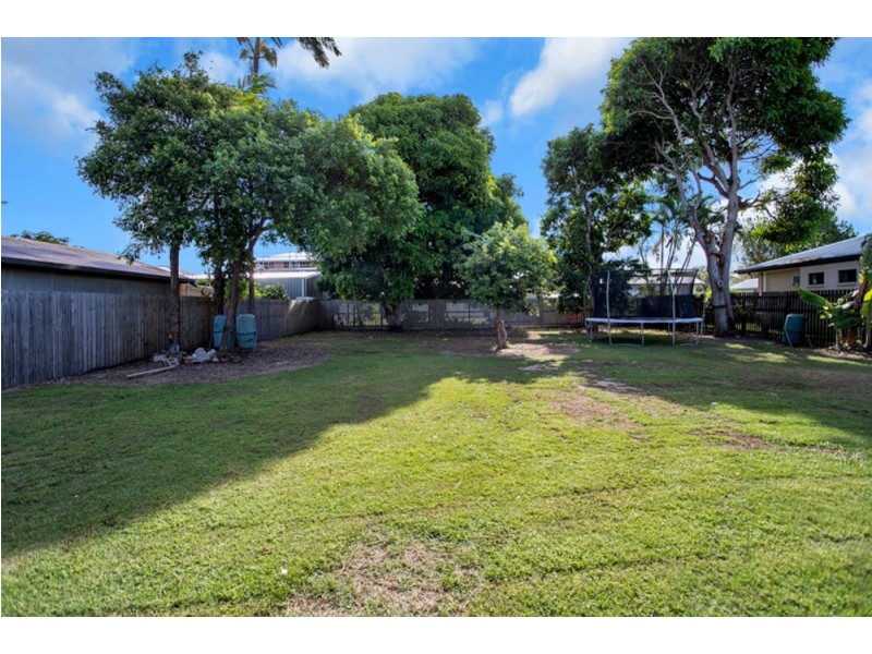 33 Forgan Street, North Mackay QLD 4740