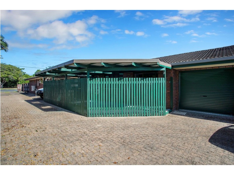 2/64 Lagoon Street, West Mackay QLD 4740