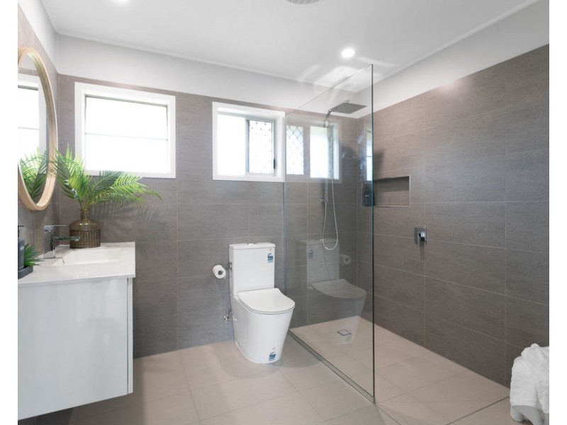 18 Arthur Street, Mount Pleasant QLD 4740