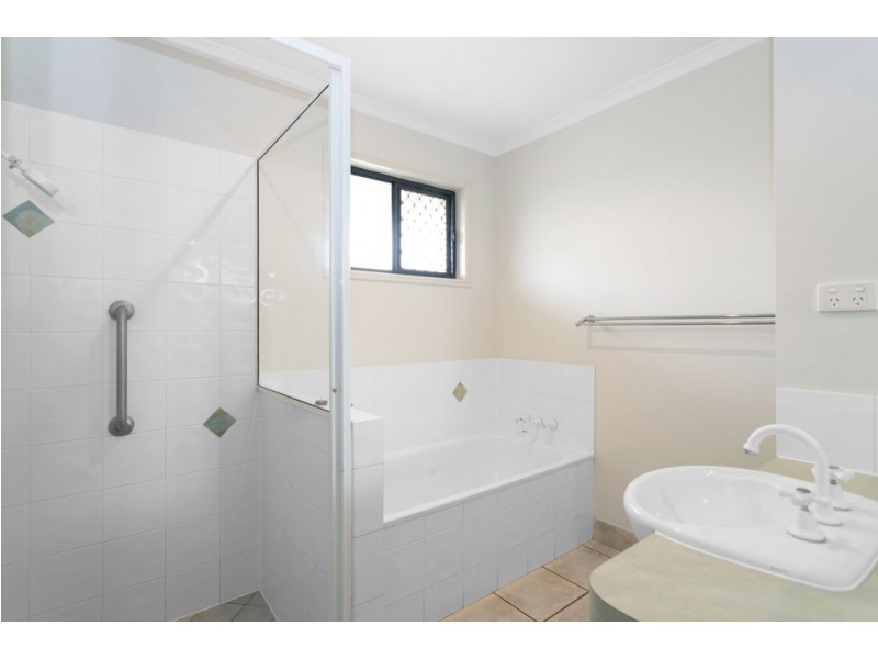 1/9 High Street, Walkerston QLD 4751