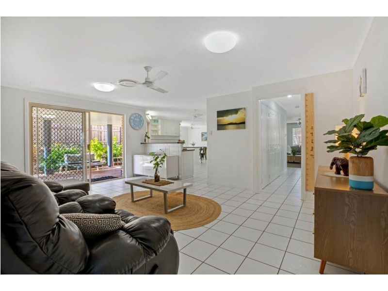 26 Lochmaben Court, Beaconsfield QLD 4740