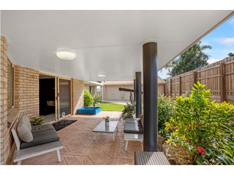 26 Lochmaben Court, Beaconsfield QLD 4740