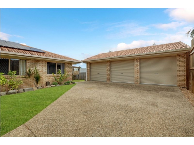 26 Lochmaben Court, Beaconsfield QLD 4740