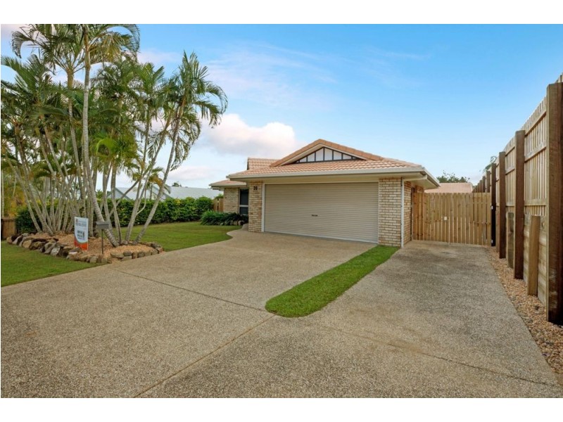26 Lochmaben Court, Beaconsfield QLD 4740