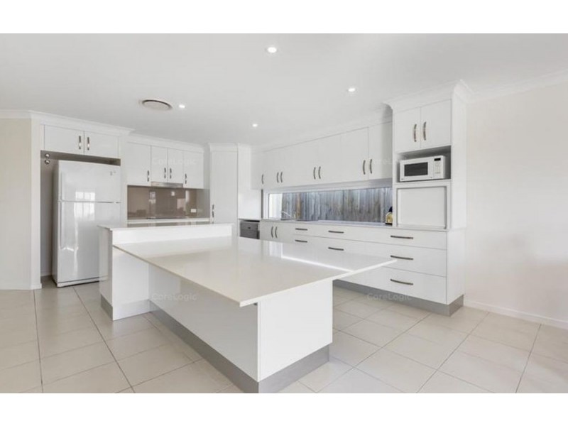 73 Superior Boulevard, Andergrove QLD 4740