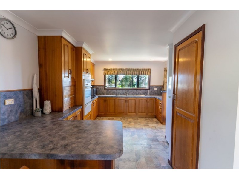 29 Mifsud Drive, Sarina Beach QLD 4737