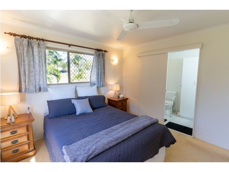 29 Mifsud Drive, Sarina Beach QLD 4737