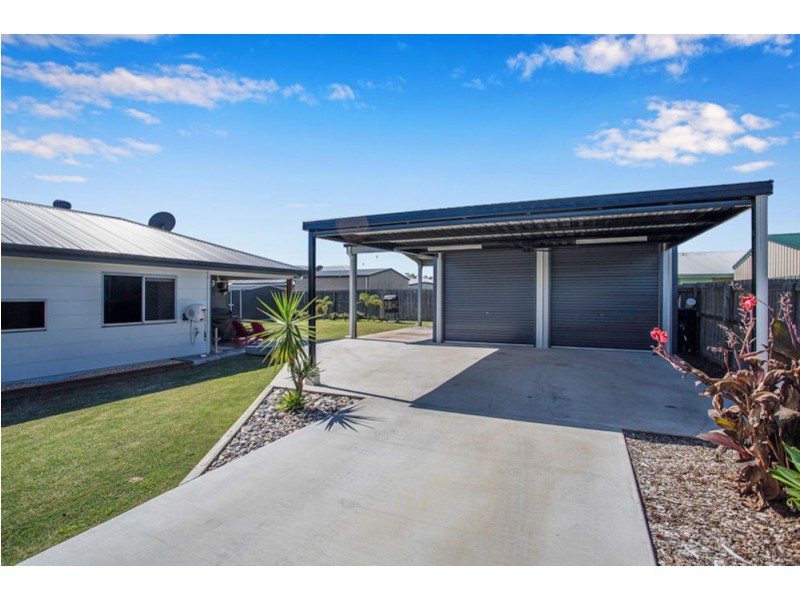 3 Michelle Place, Mirani QLD 4754