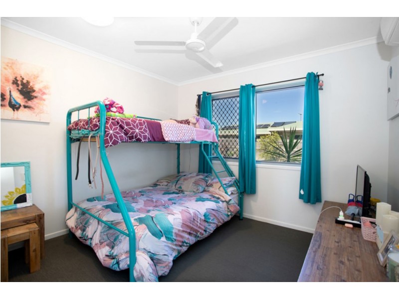 3 Michelle Place, Mirani QLD 4754