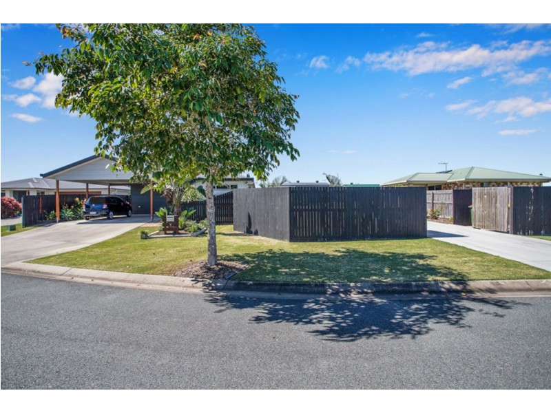 3 Michelle Place, Mirani QLD 4754
